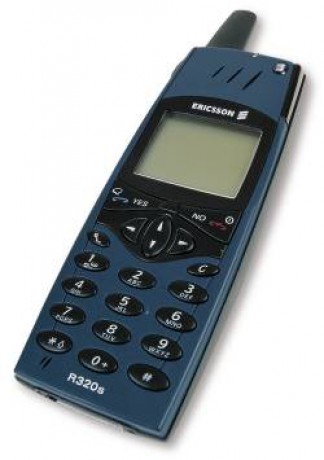 Ericsson R320s..jpg